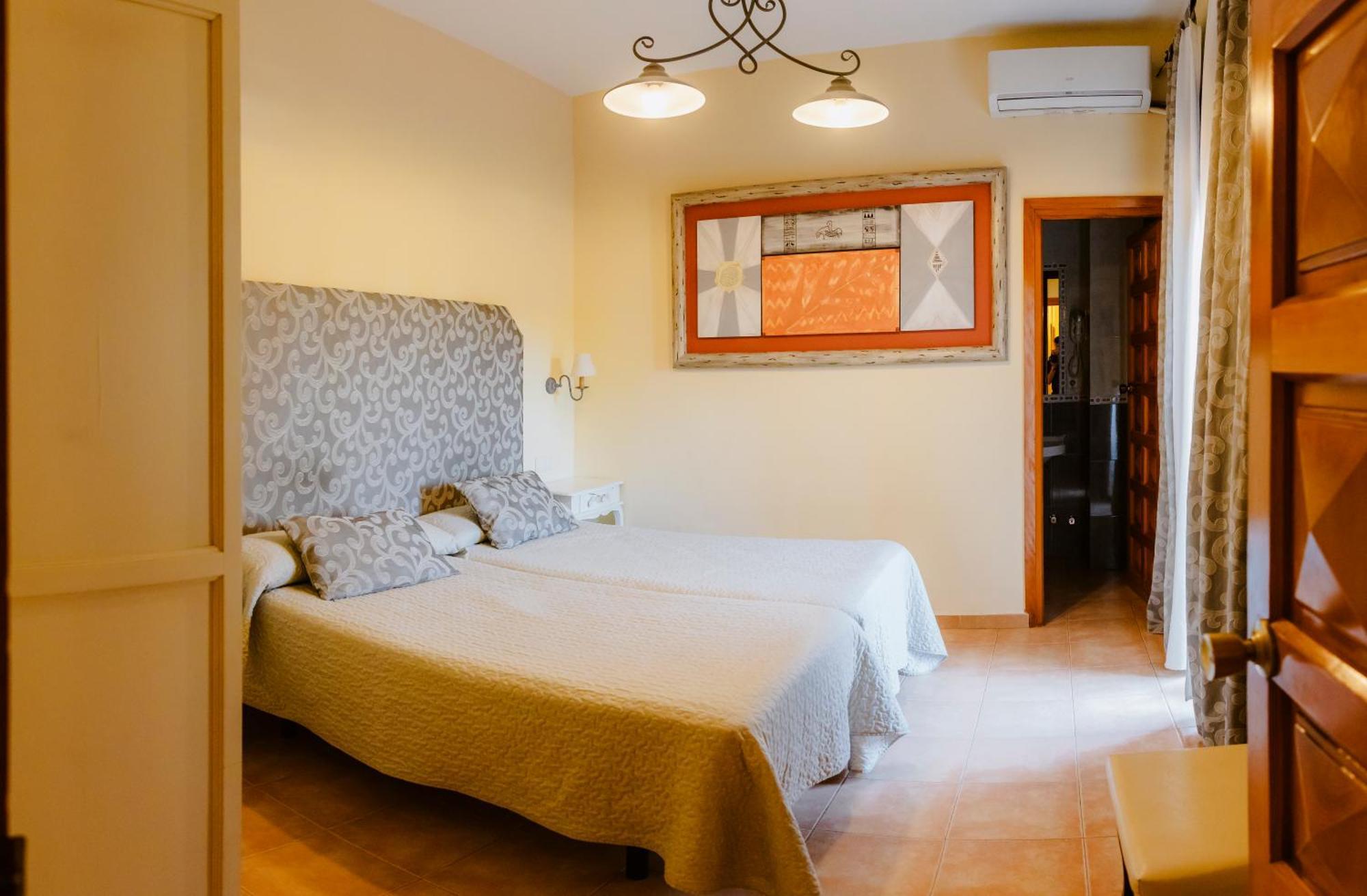 Escua Aparthotel อาร์ชิโดนา ภายนอก รูปภาพ