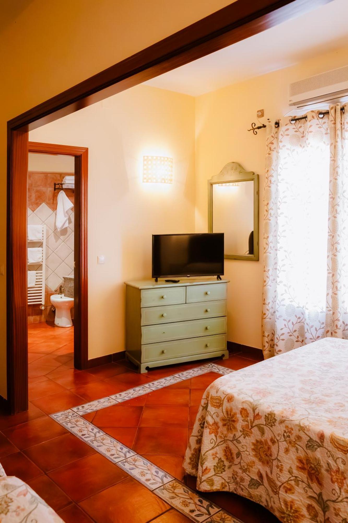 Escua Aparthotel อาร์ชิโดนา ภายนอก รูปภาพ